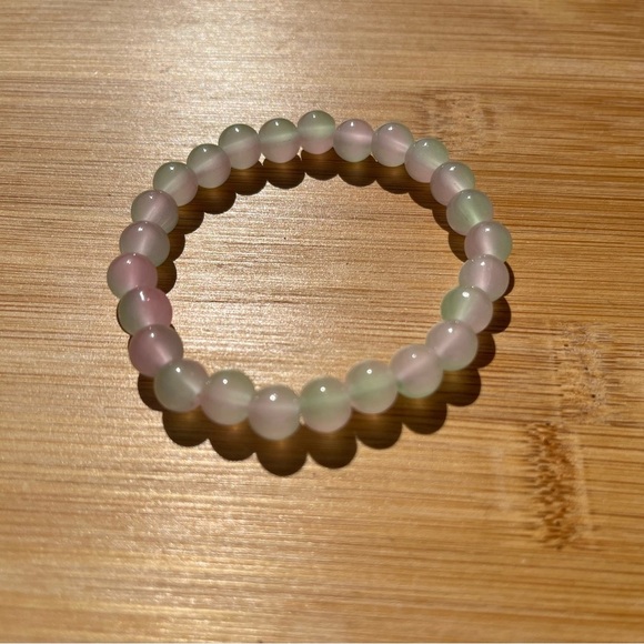Pastel Pink and Shaded Green Bohemian Style 8mm Beaded Unisex Bracelet - Picture 3 of 8